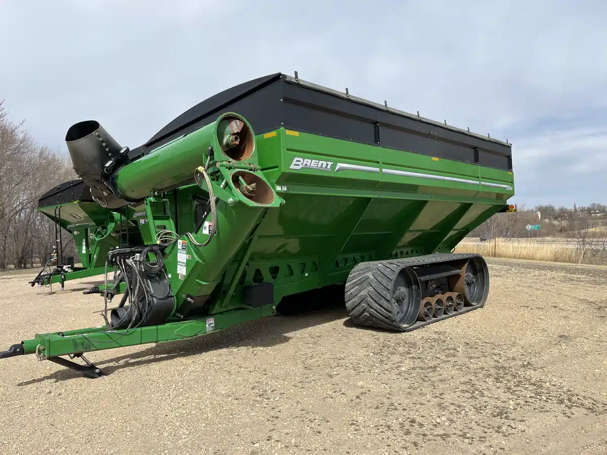 Gallery image 1 for Used 2016 Brent 1596 Grain Cart