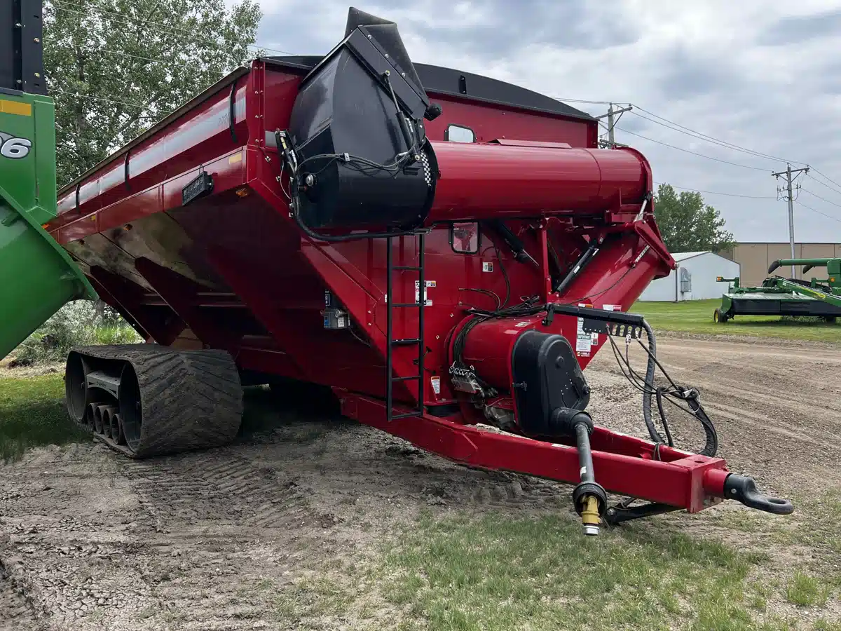 Gallery image 1 for Used 2021 Unverferth 2020 Grain Cart