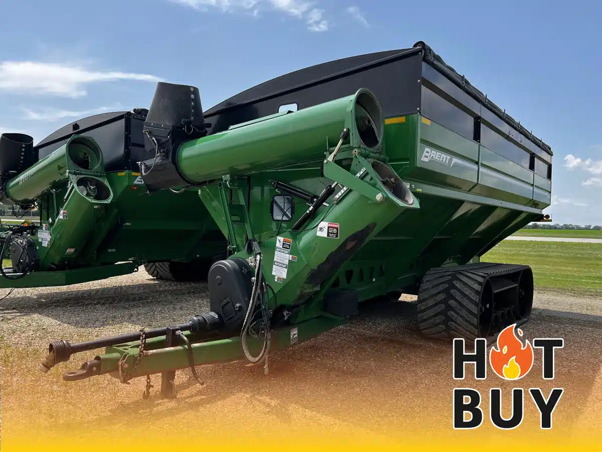 Gallery image 1 for Used 2017 Brent 1596 Grain Cart