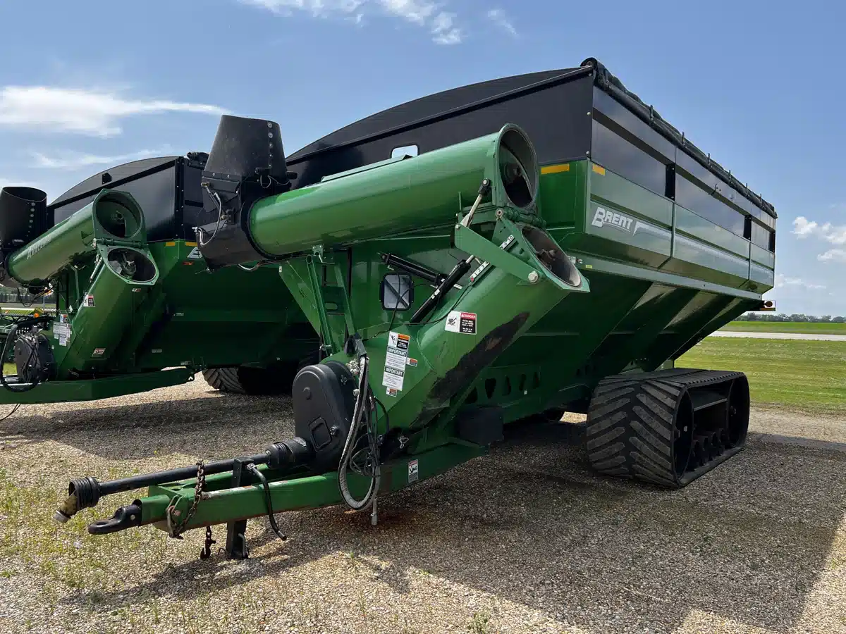 Gallery image 2 for Used 2017 Brent 1596 Grain Cart