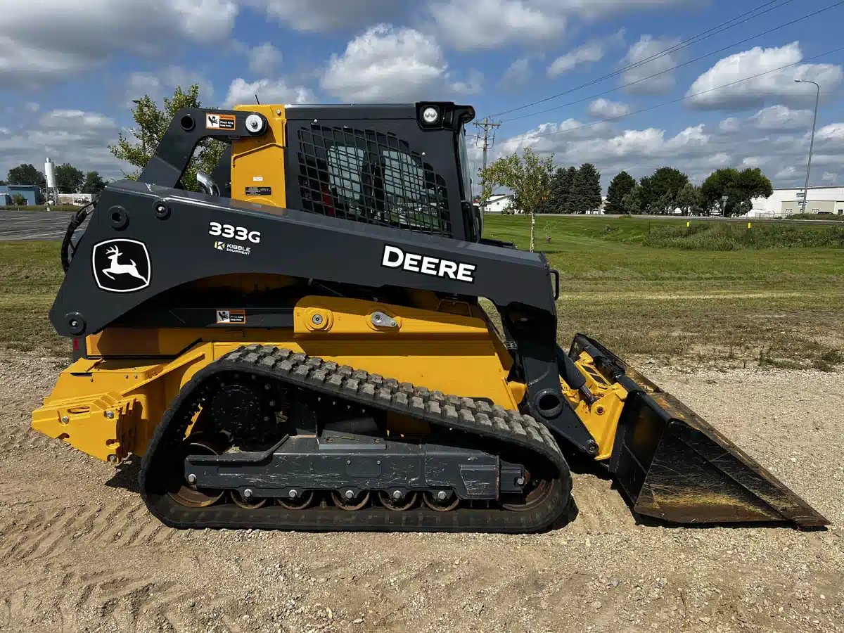 Gallery image 2 for Used 2023 John Deere 333G Track Loader