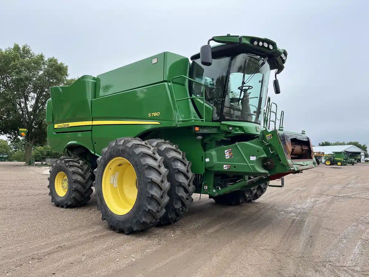 Gallery image 1 for Used 2021 John Deere S780 Combine