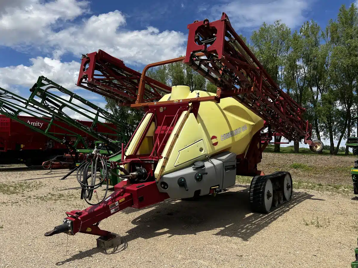 Gallery image 2 for Used 2010 Hardi COMMANDER 6600 Sprayer - Pull Type