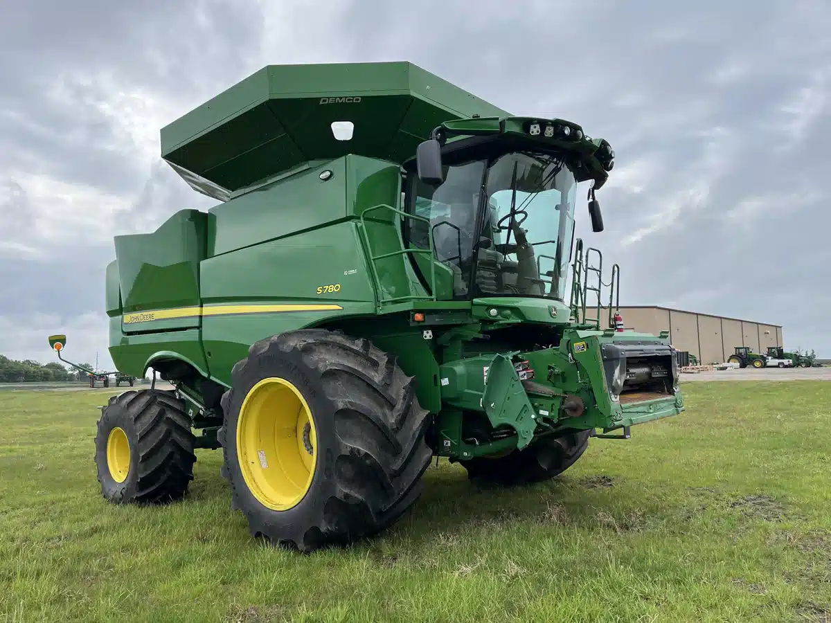 Gallery image 1 for Used 2023 John Deere S780 Combine