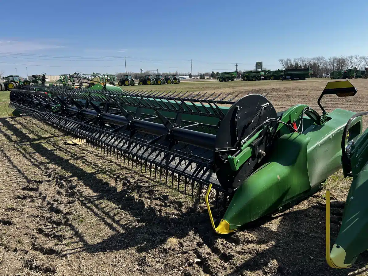 Gallery image 1 for Used 2021 John Deere RD45F Header Combine
