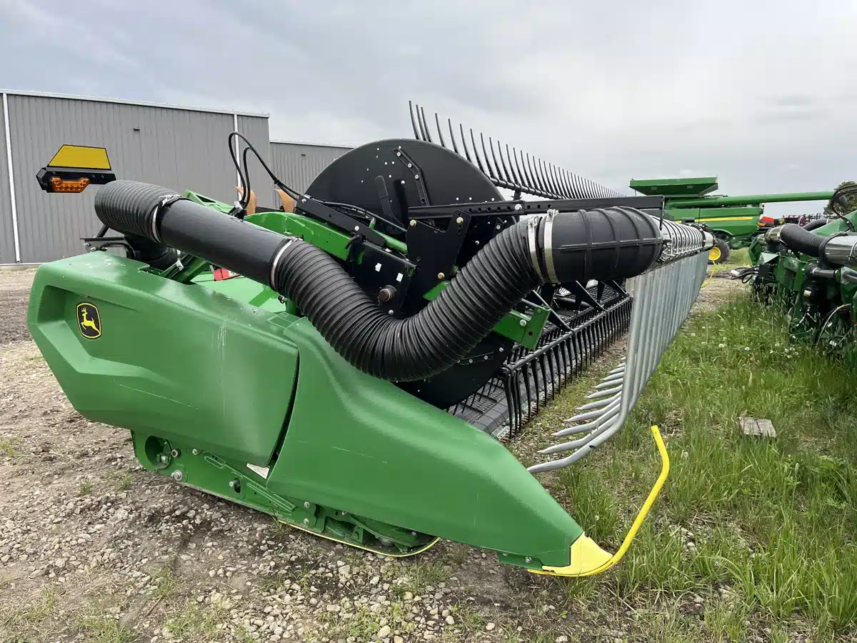 Gallery image 1 for Used 2023 John Deere RD45F Header - Flex