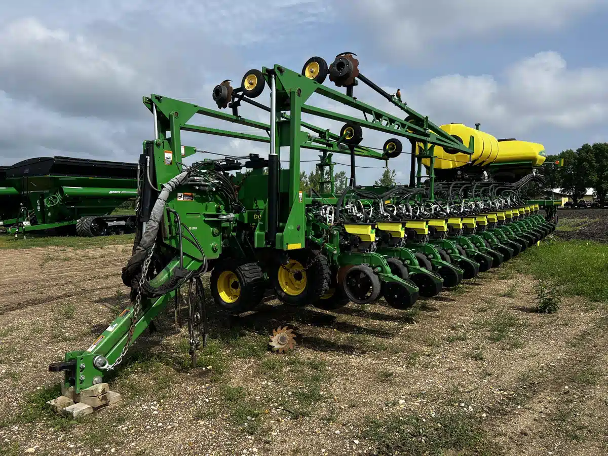 Gallery image 2 for Used 2017 John Deere DB90 Planter