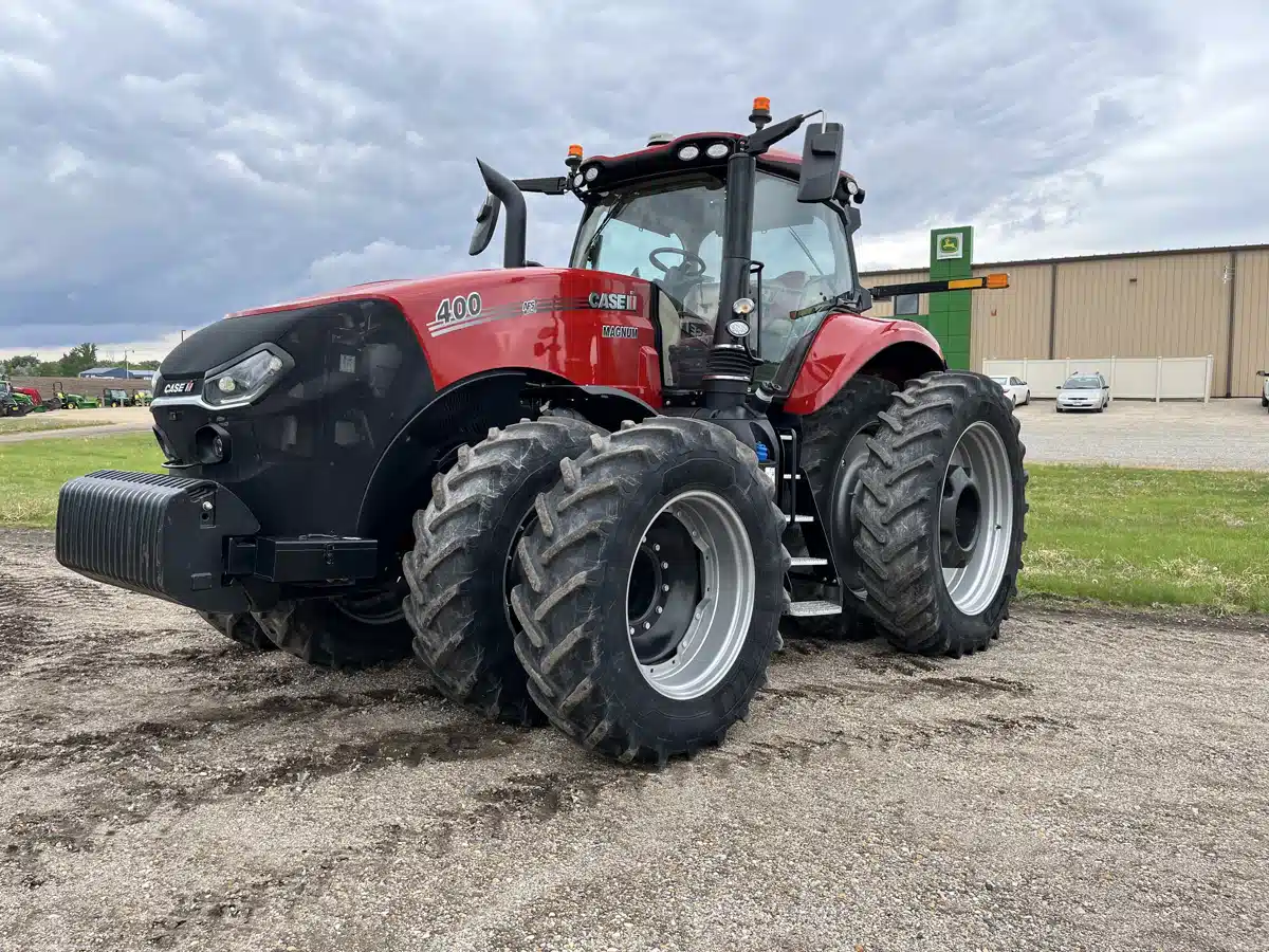 Gallery image 2 for Used 2021 Case IH MAGNUM 400 Tractor