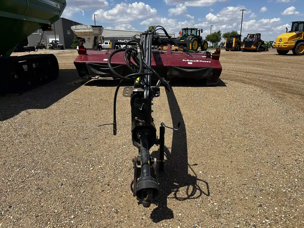 Gallery image 2 for Used 2011 MacDon R85 Disc Mower Conditioner