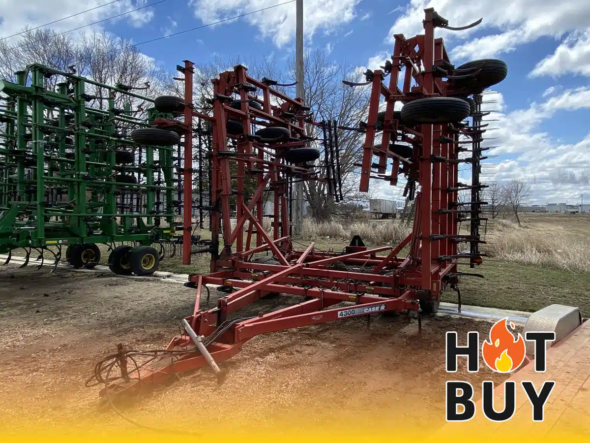 Gallery image 1 for Used 1995 Case IH 4300 Cultivator