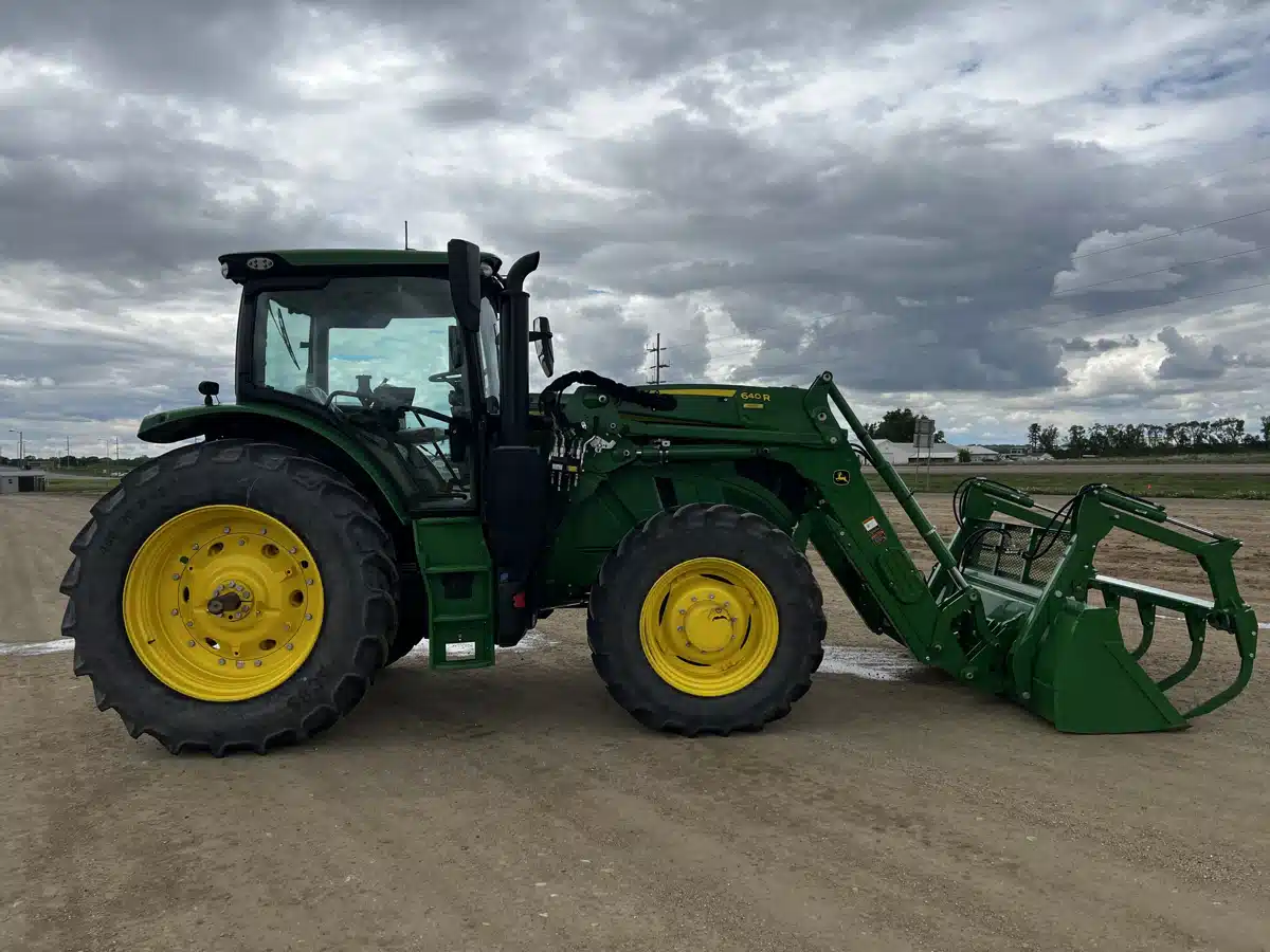 Gallery image 2 for Used 2024 John Deere 6R 155 Tractor