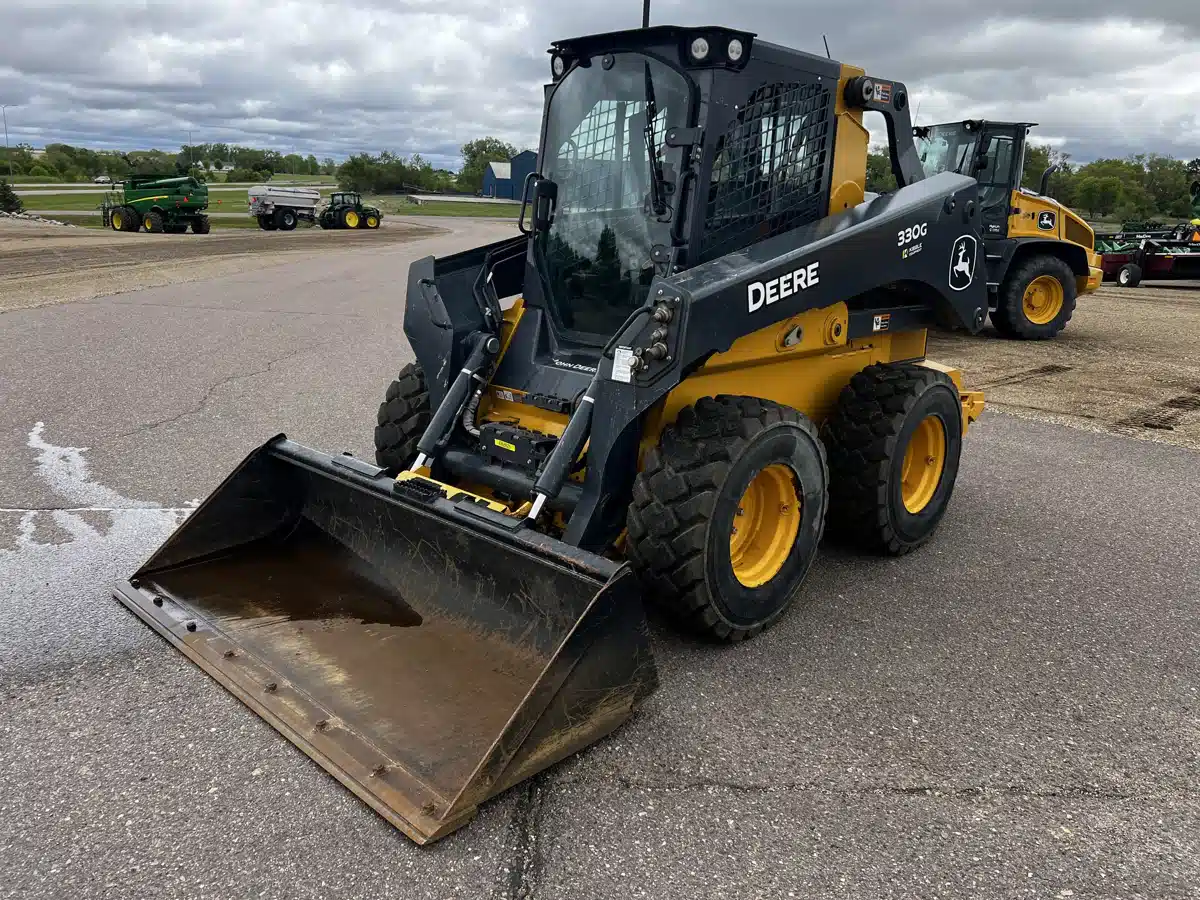 Gallery image 1 for Used 2021 John Deere 330G Skid Steer