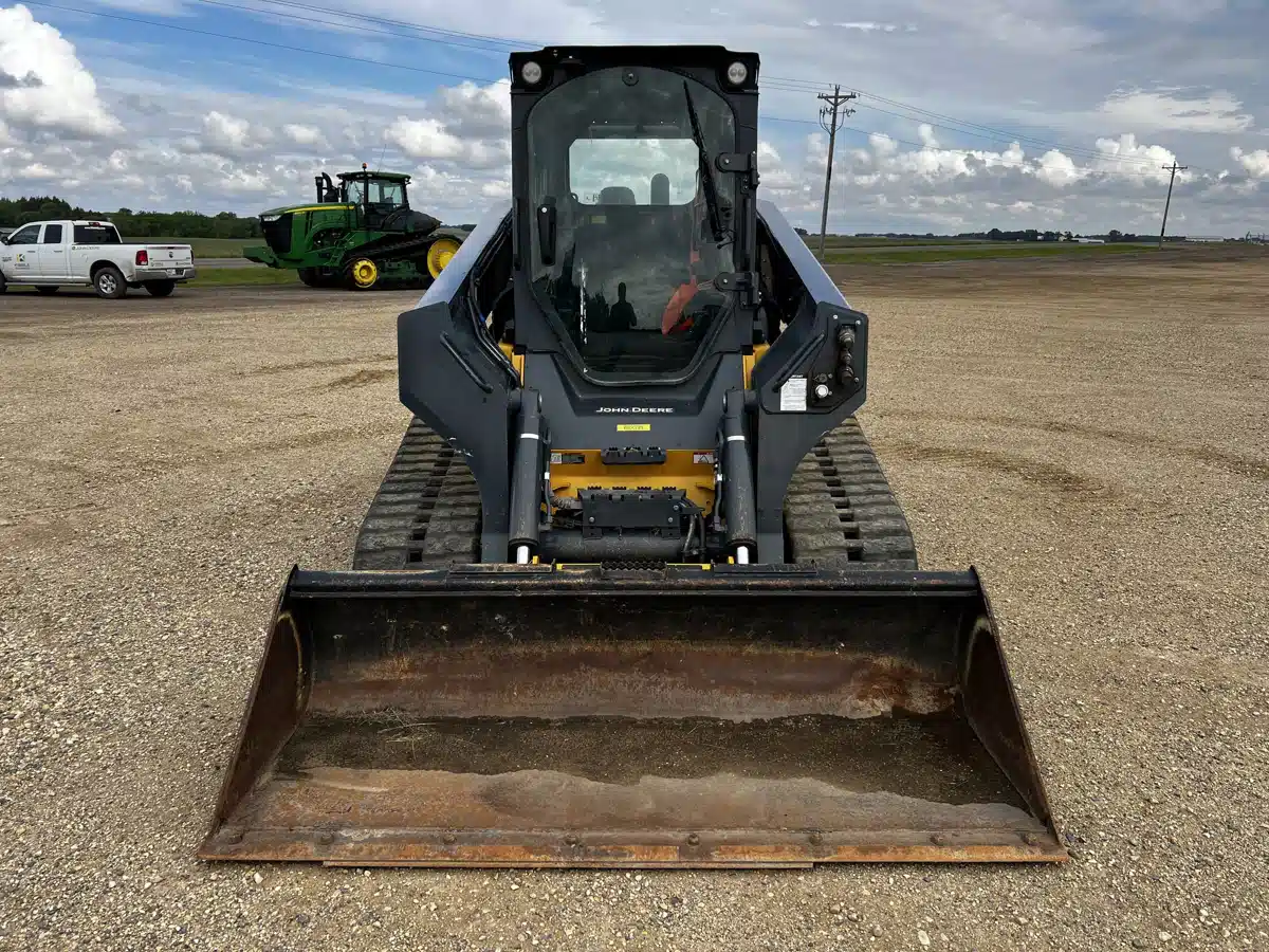 Gallery image 2 for Used 2023 John Deere 333G Track Loader