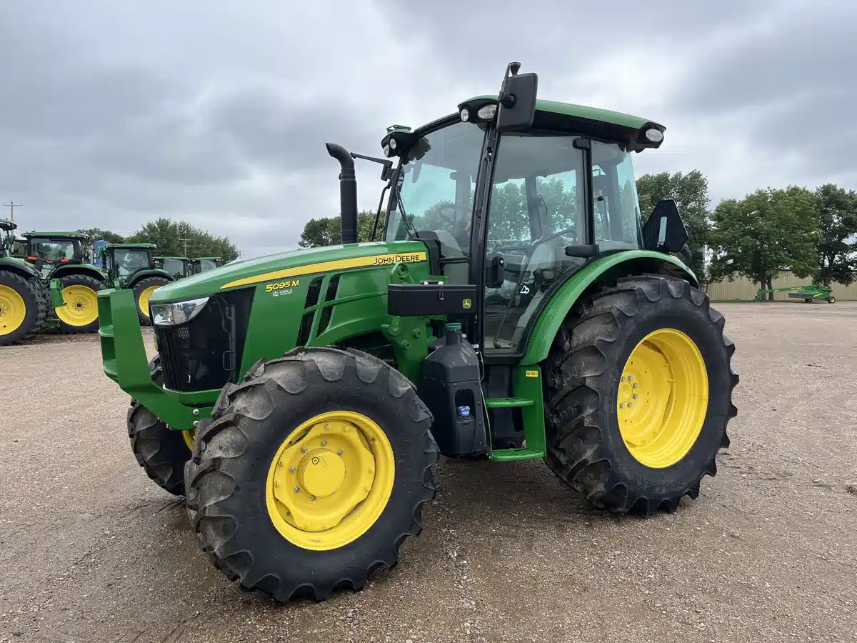 Gallery image 1 for Used 2024 John Deere 5095M Tractor