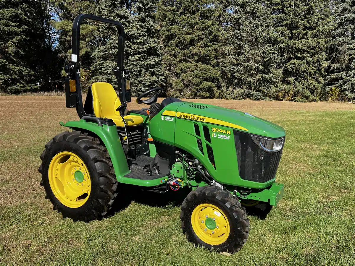 Gallery image 1 for Used 2024 John Deere 3046R Tractor