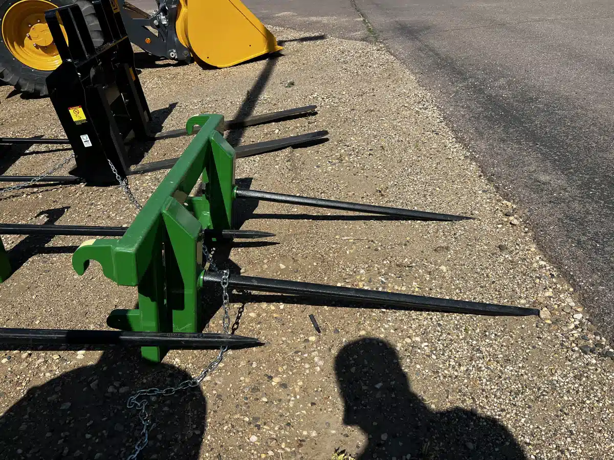 Gallery image 2 for Used MDS Manufacturing 5202G Bale Spear