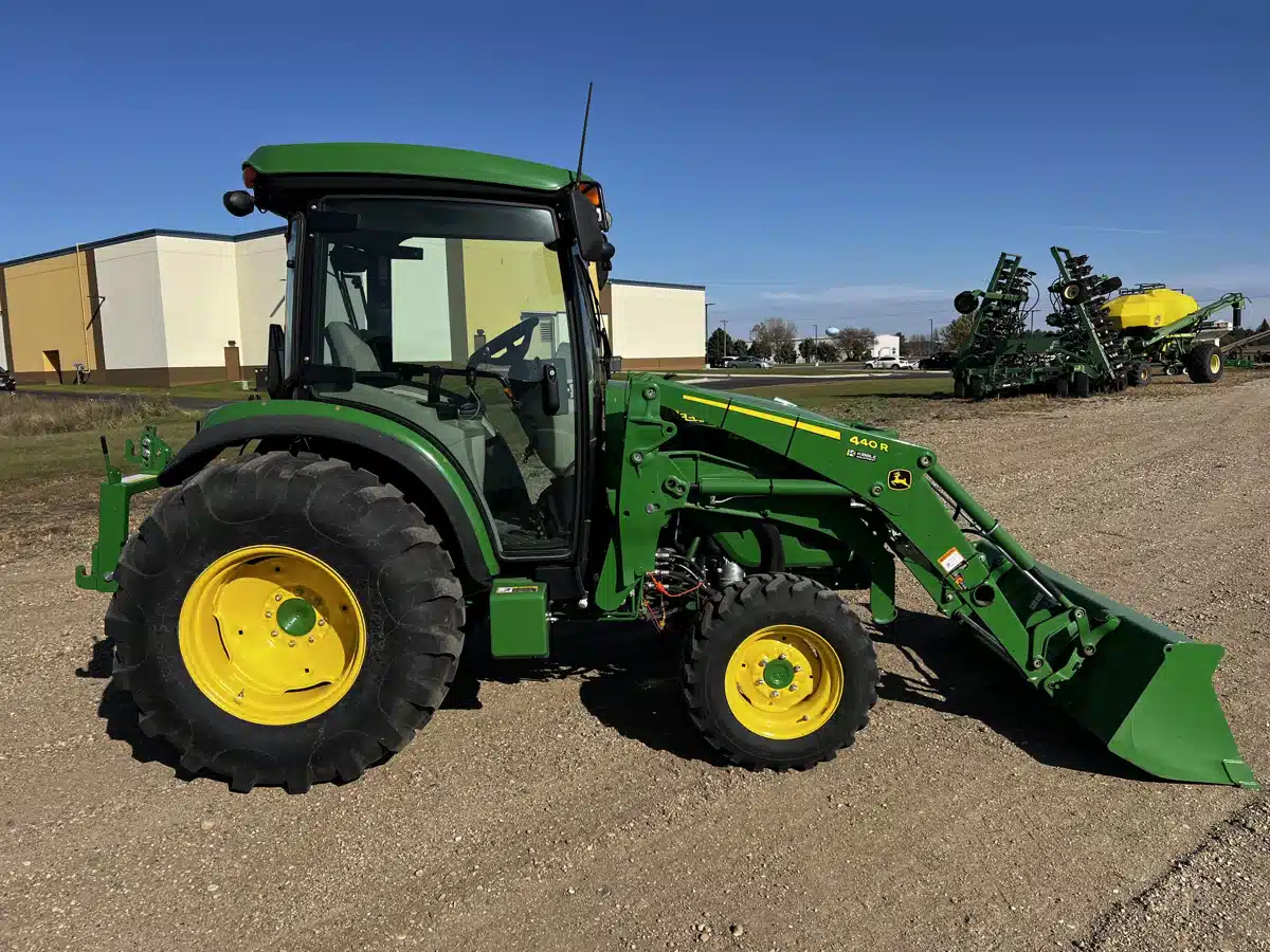 Gallery image 2 for Used 2018 John Deere 4066R Tractor