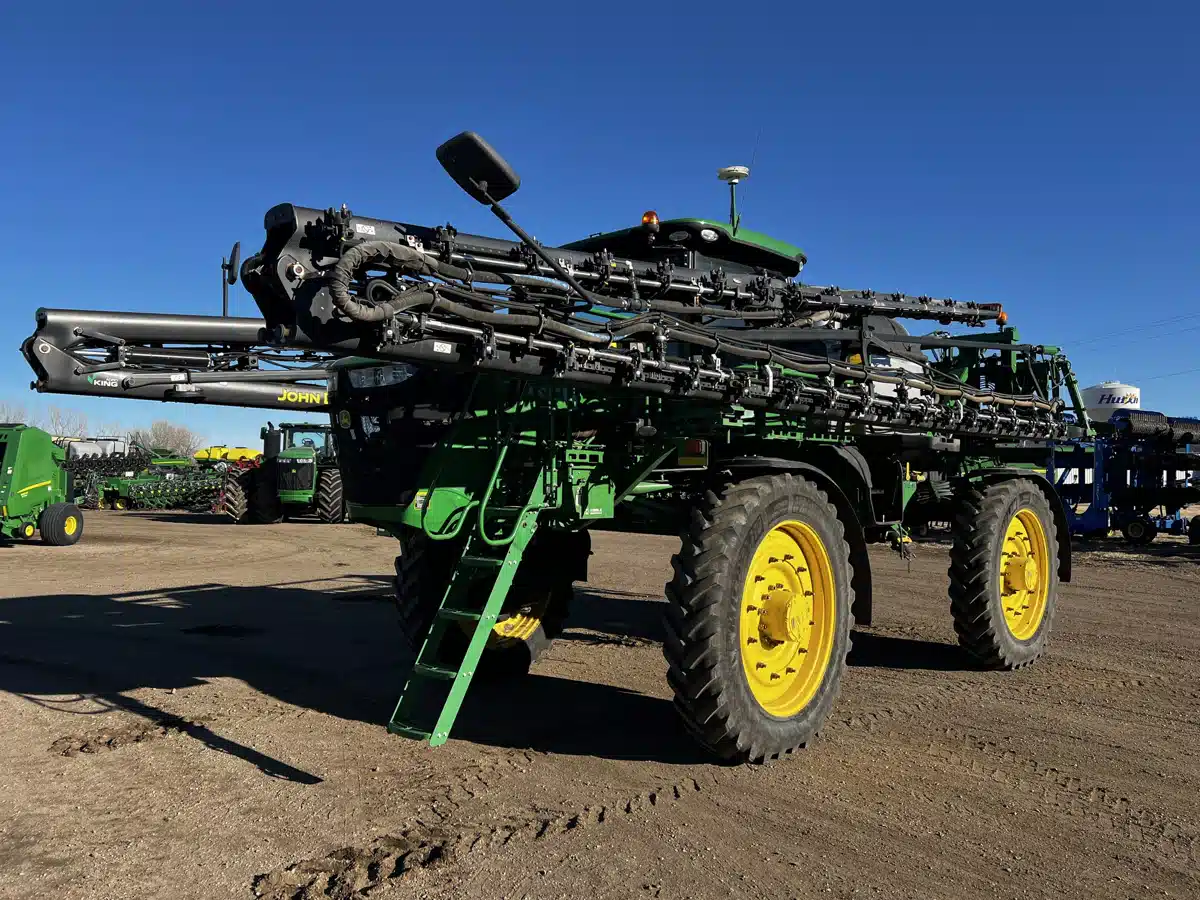 Gallery image 1 for Used 2018 John Deere R4045 Sprayer - Self Propelled