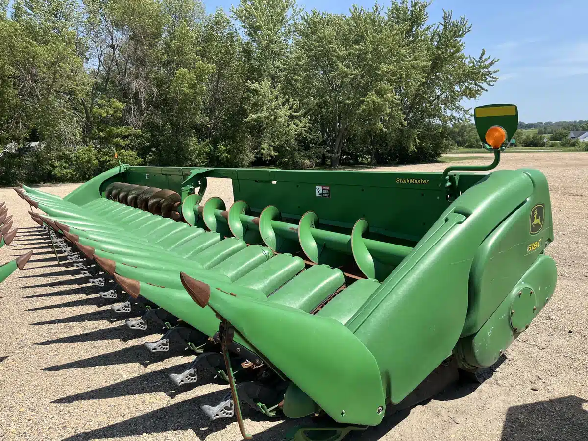 Gallery image 1 for Used 2012 John Deere 618C Header - Row Crop