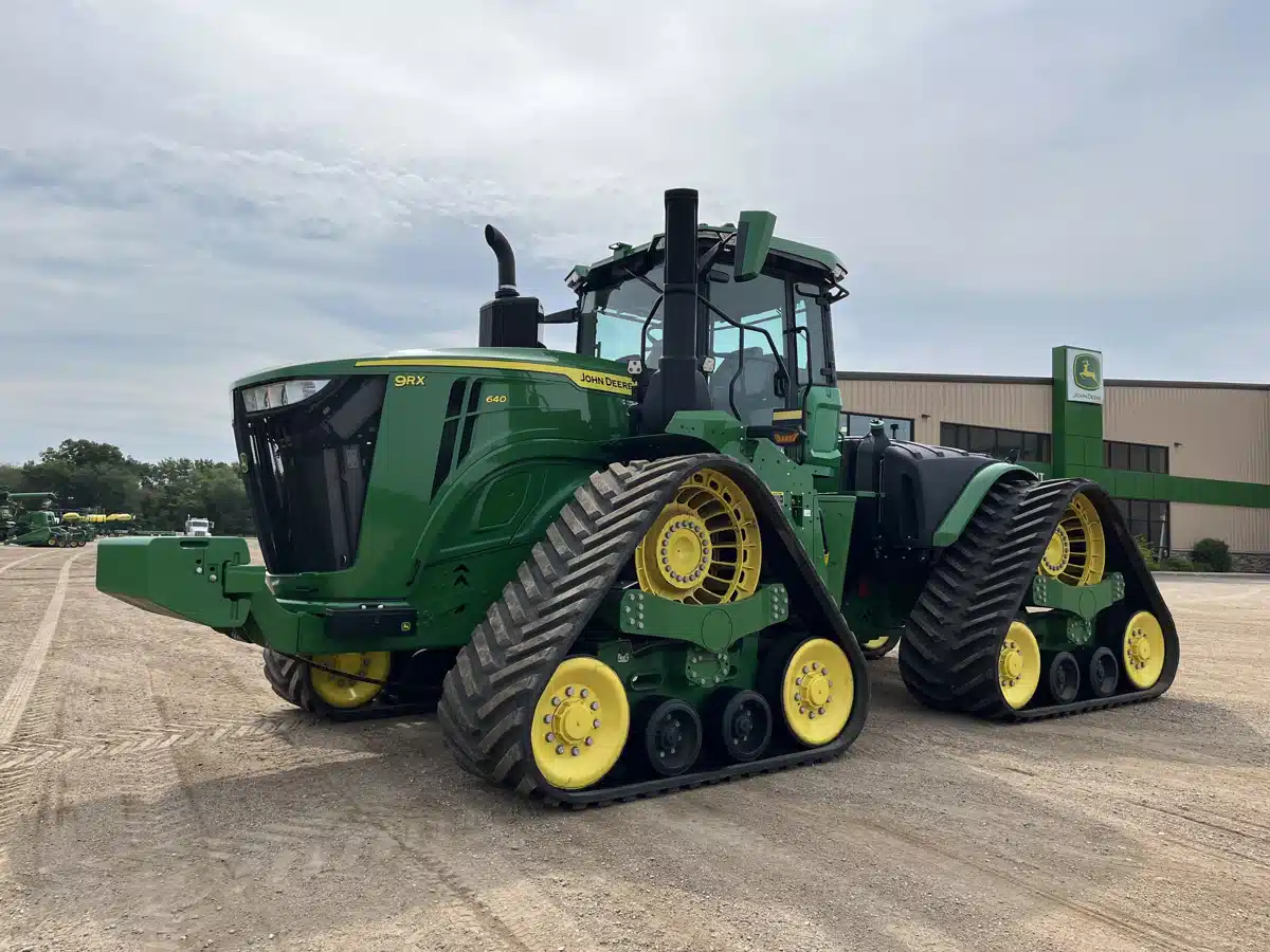 Gallery image 1 for Used 2022 John Deere 9RX 640 Tractor