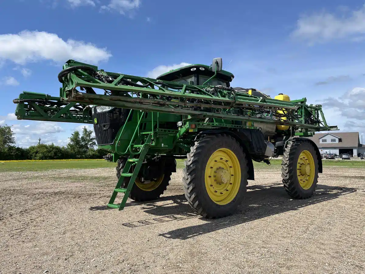 Gallery image 1 for Used 2015 John Deere R4045 Sprayer - Self Propelled