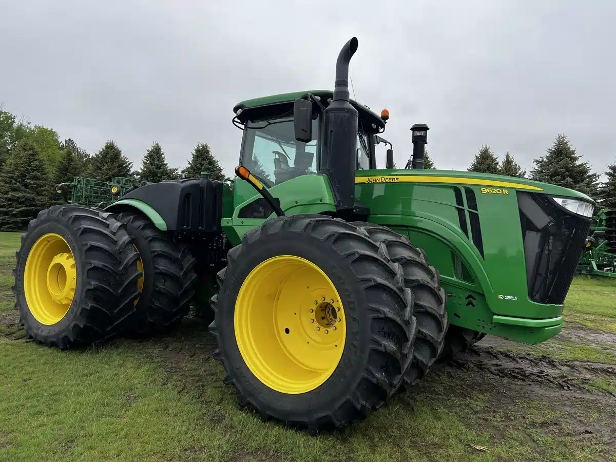 Gallery image 1 for Used 2018 John Deere 9620R Tractor
