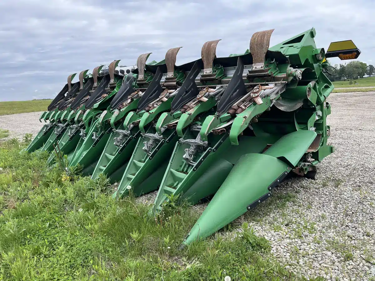 Gallery image 2 for Used 2023 John Deere C16F Header - Row Crop
