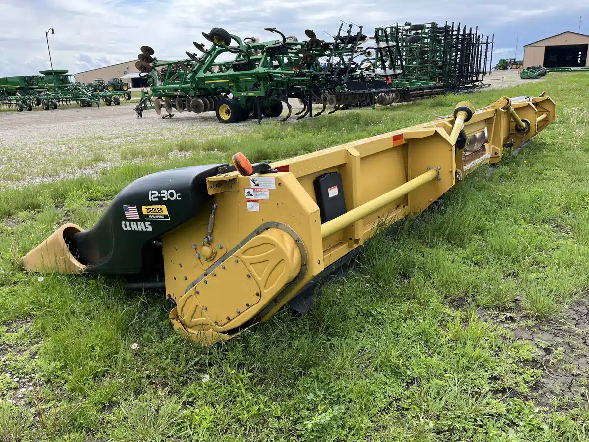 Gallery image 2 for Used 2015 CLAAS 12-30C Header - Row Crop