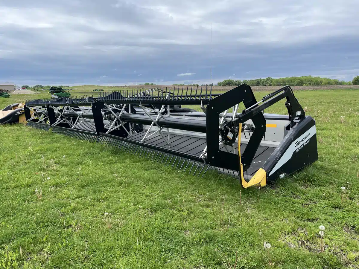 Gallery image 2 for Used 2019 Geringhoff TRU-FLEX RZR 40 Header - Draper