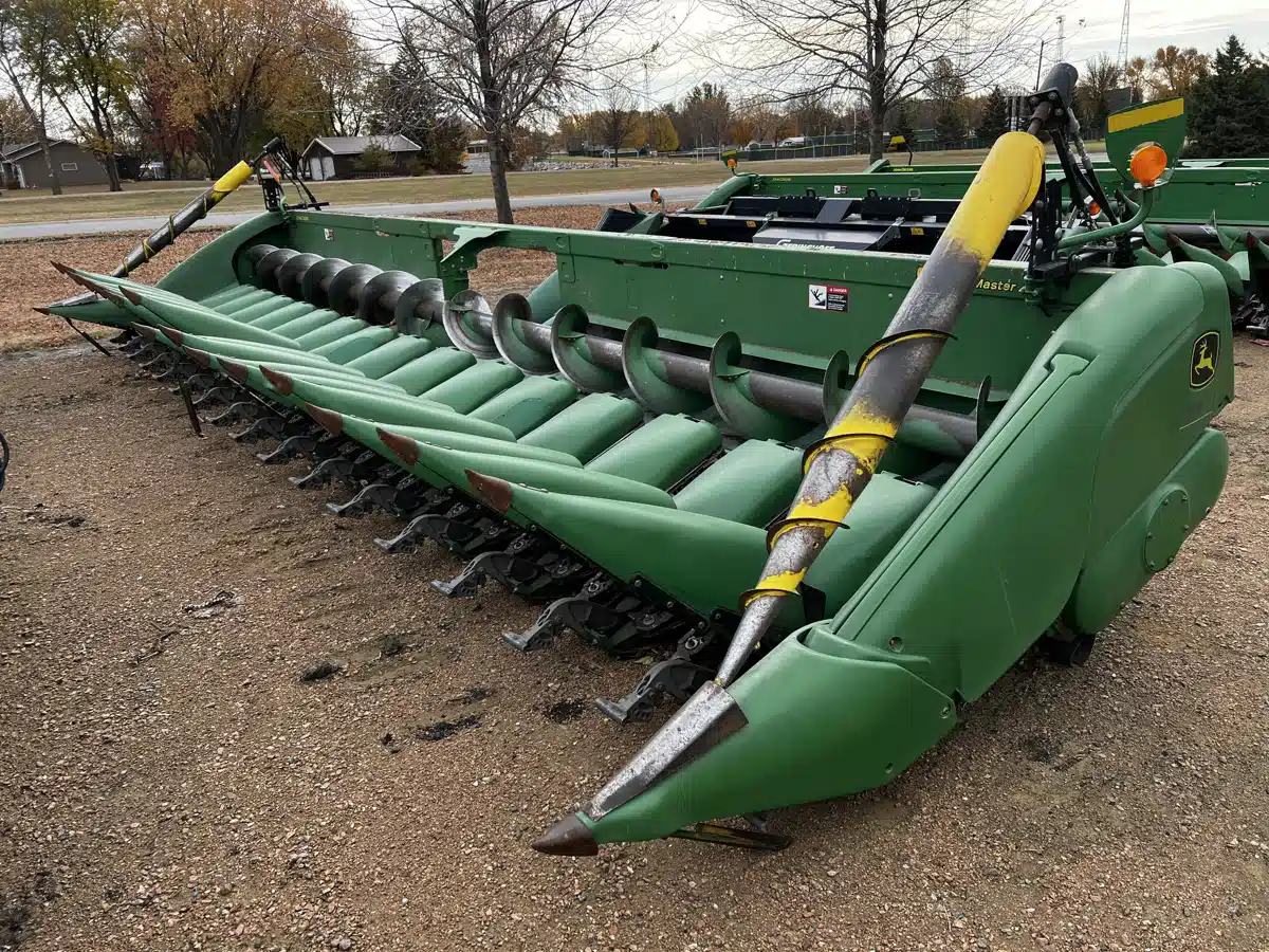 Gallery image 1 for Used 2014 John Deere 616C Header - Row Crop