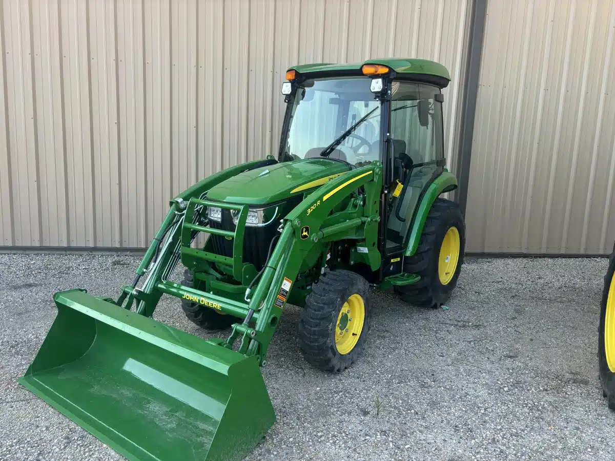 Gallery image 1 for Used 2024 John Deere 3039R Tractor