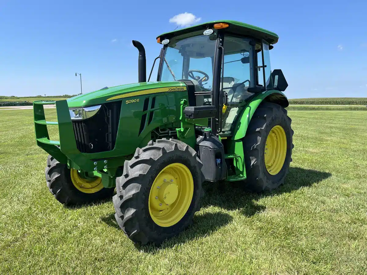 Gallery image 1 for Used 2024 John Deere 5090E Tractor