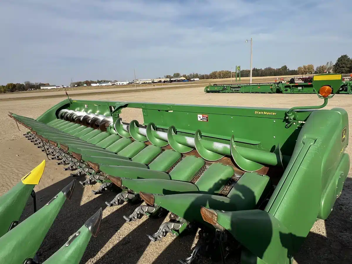 Gallery image 1 for Used 2017 John Deere 618C Header - Row Crop