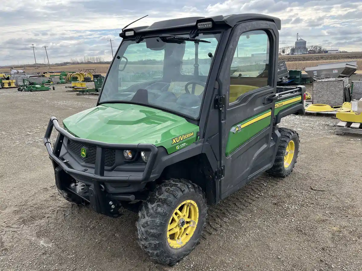 Gallery image 1 for 2020 John Deere XUV 835M Utility Vehicle
