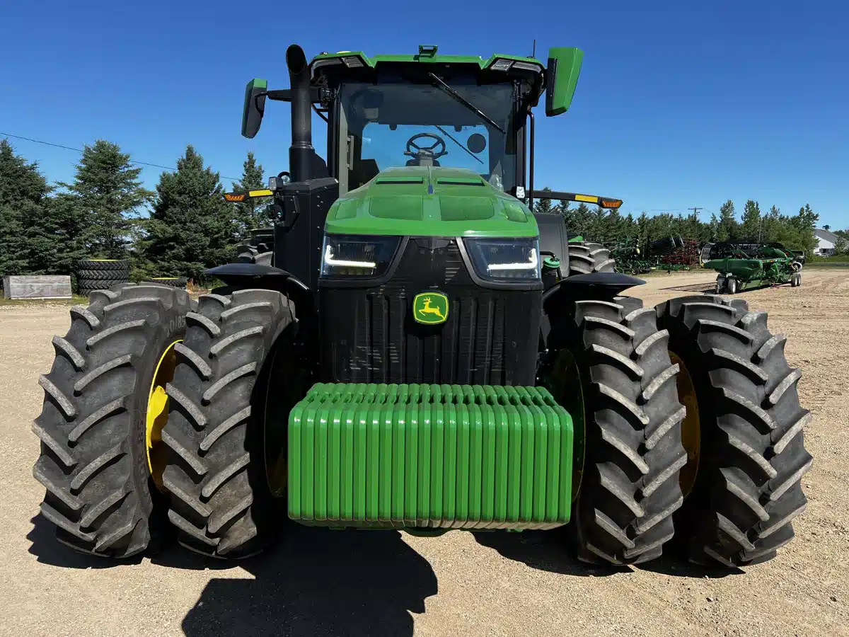 Gallery image 2 for Used 2023 John Deere 8R 340 Tractor