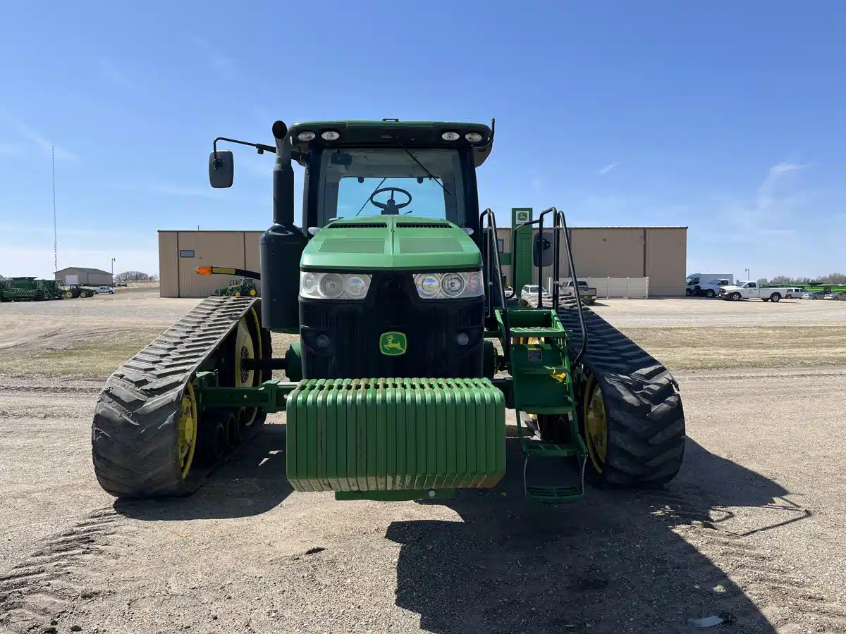 Gallery image 2 for Used 2011 John Deere 8360RT Tractor