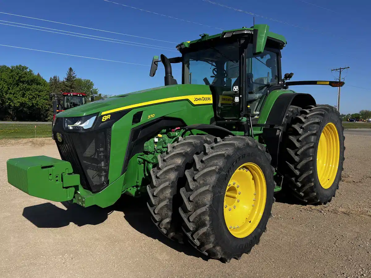 Gallery image 1 for Used 2023 John Deere 8R 370 Tractor