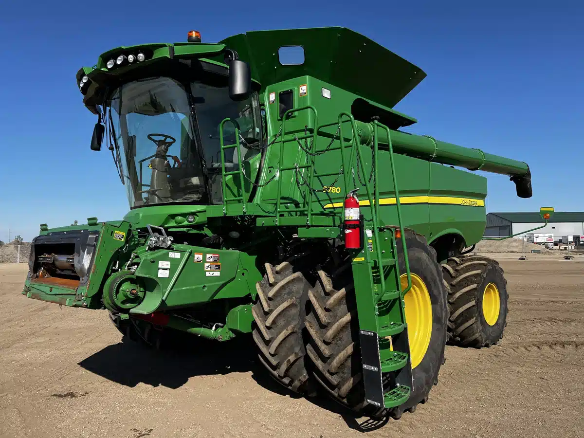 Gallery image 2 for Used 2020 John Deere S780 Combine