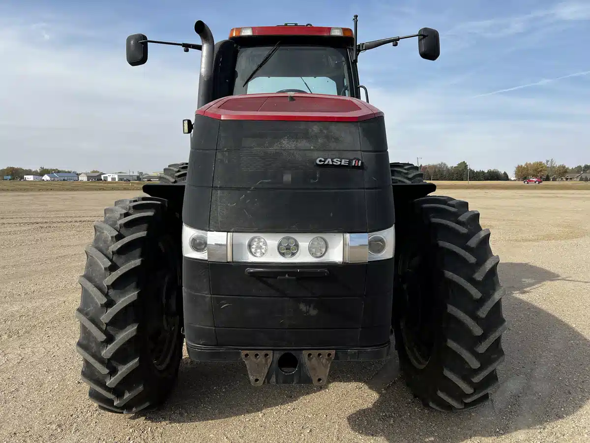 Gallery image 2 for Used 2011 Case IH MAGNUM 290 Tractor