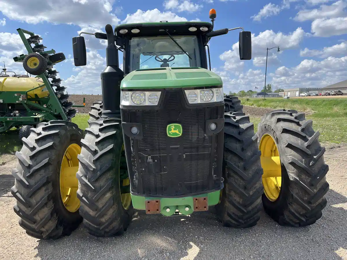 Gallery image 2 for Used 2019 John Deere 8400R Tractor