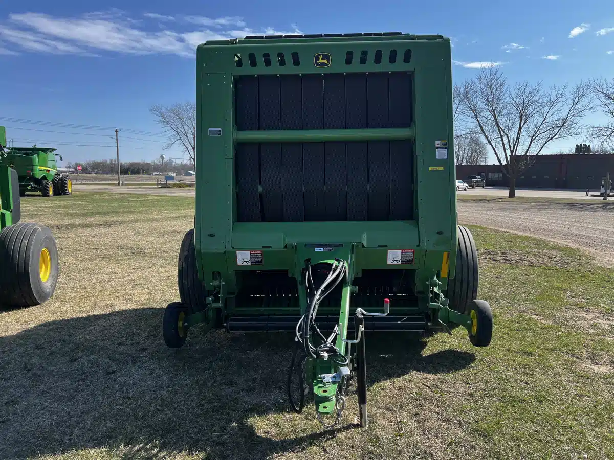 Gallery image 2 for Used 2024 John Deere 561M Round Baler