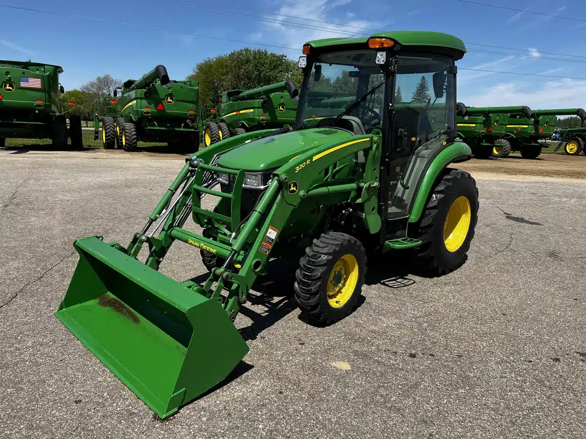Gallery image 1 for Used 2024 John Deere 3039R Tractor