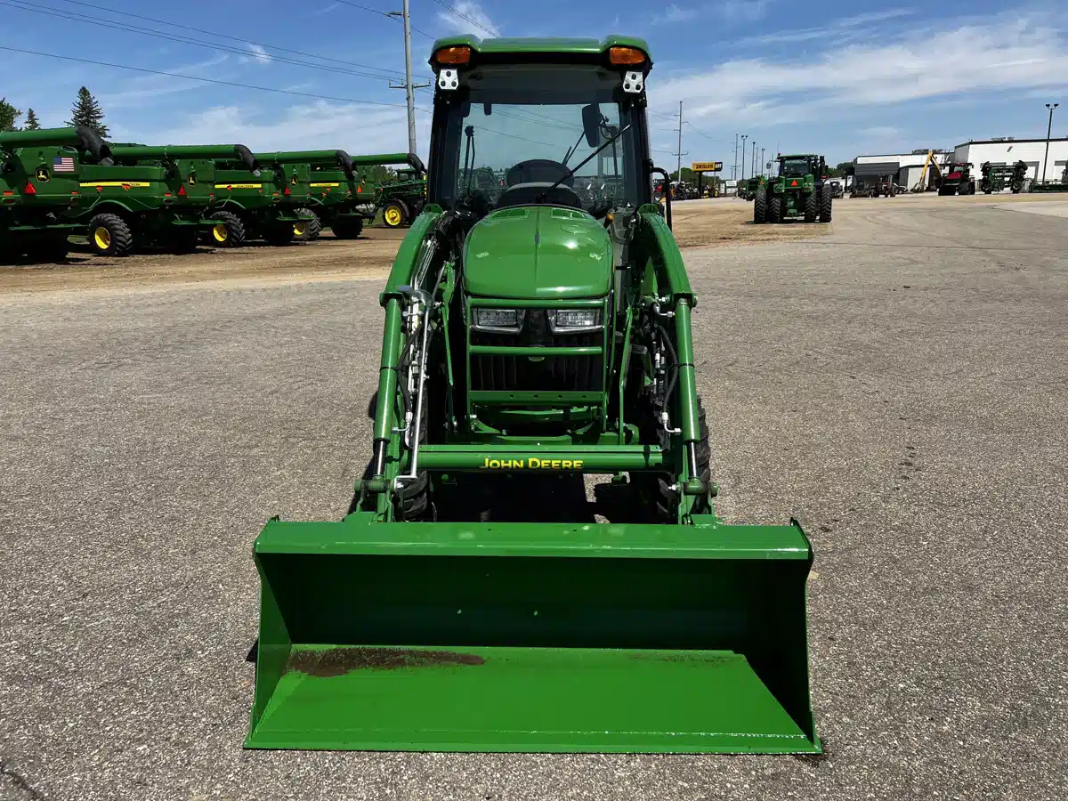 Gallery image 2 for Used 2024 John Deere 3039R Tractor