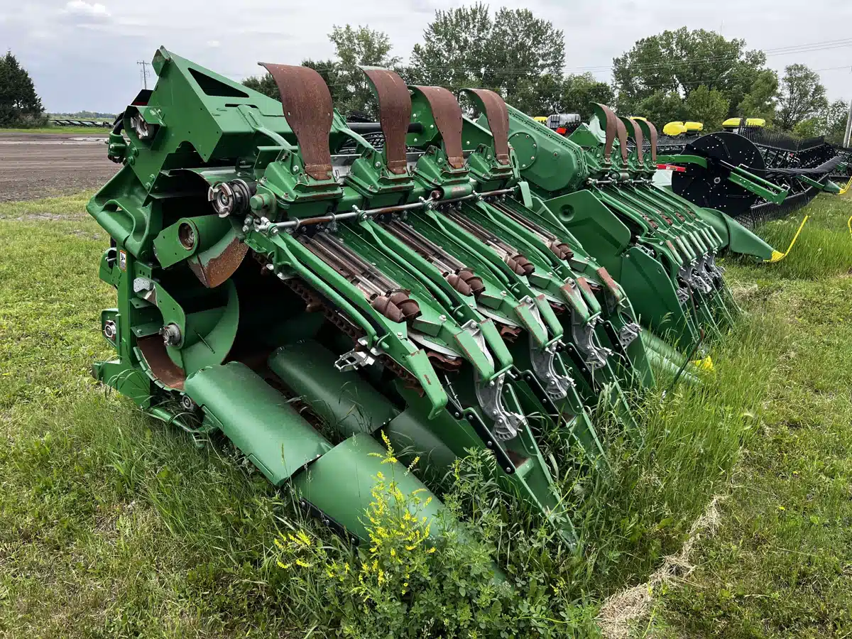Gallery image 2 for Used 2022 John Deere C18F Header - Row Crop