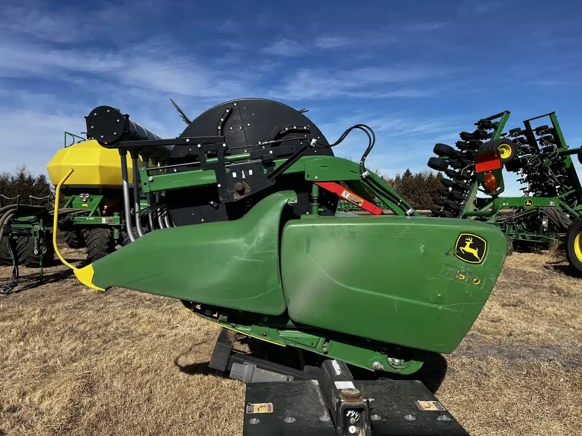 Gallery image 2 for Used 2020 John Deere 745FD Header - Draper