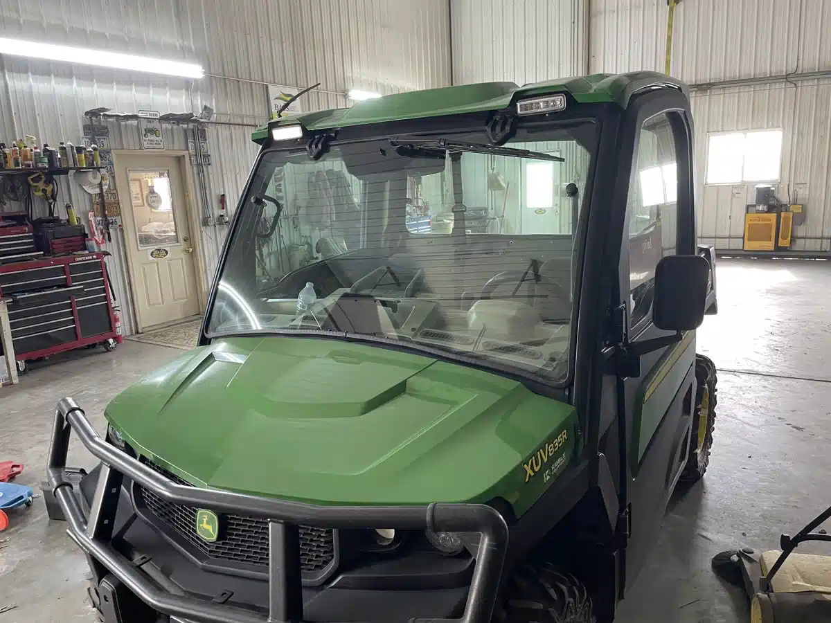 Gallery image 2 for Used 2020 John Deere XUV 835R Utility Vehicle