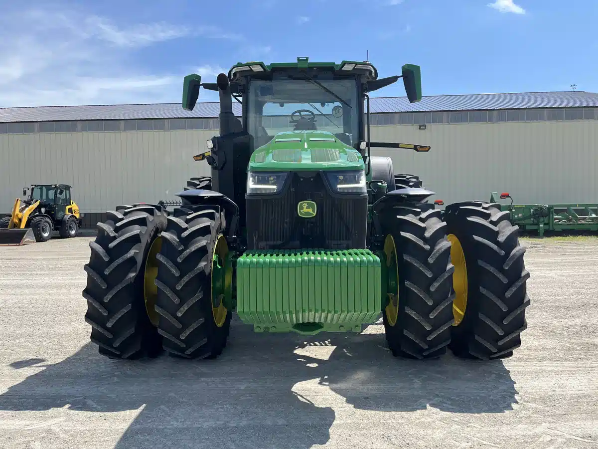 Gallery image 2 for 2023 John Deere 8R 410 Tractor