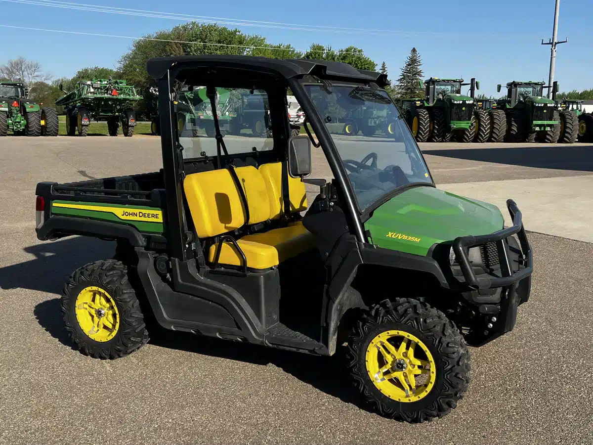 Gallery image 1 for Used 2022 John Deere XUV 835M Utility Vehicle