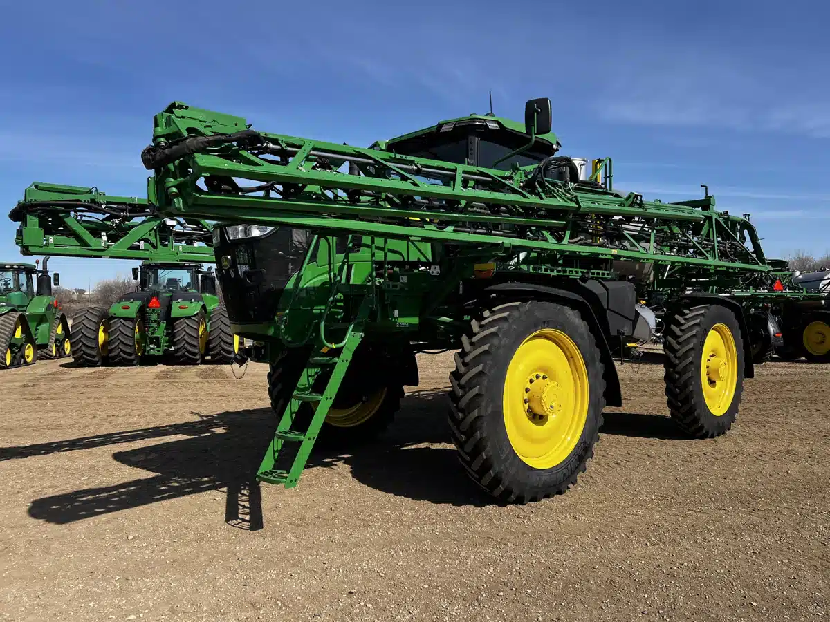 Gallery image 1 for Used 2024 John Deere 616R Sprayer - Self Propelled