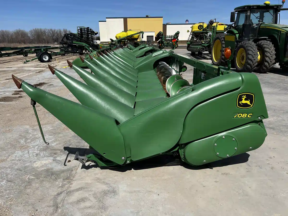 Gallery image 2 for Used 2018 John Deere 708C Header - Row Crop